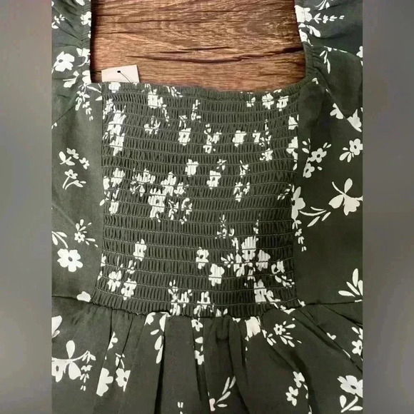 Lara Floral Puff Sleeve Blouse - Picture 6 of 8
